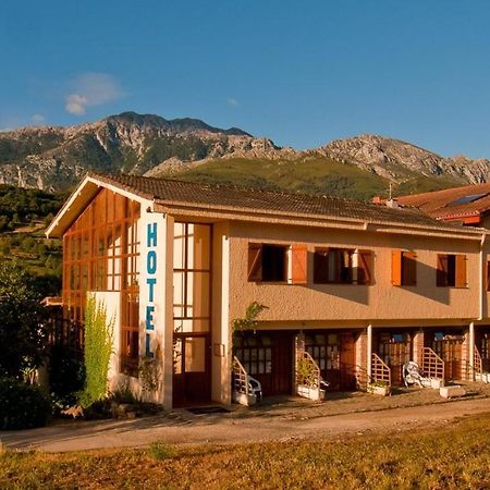 Hotel Torrecerredo アレナス・デ・カブラレス エクステリア 写真