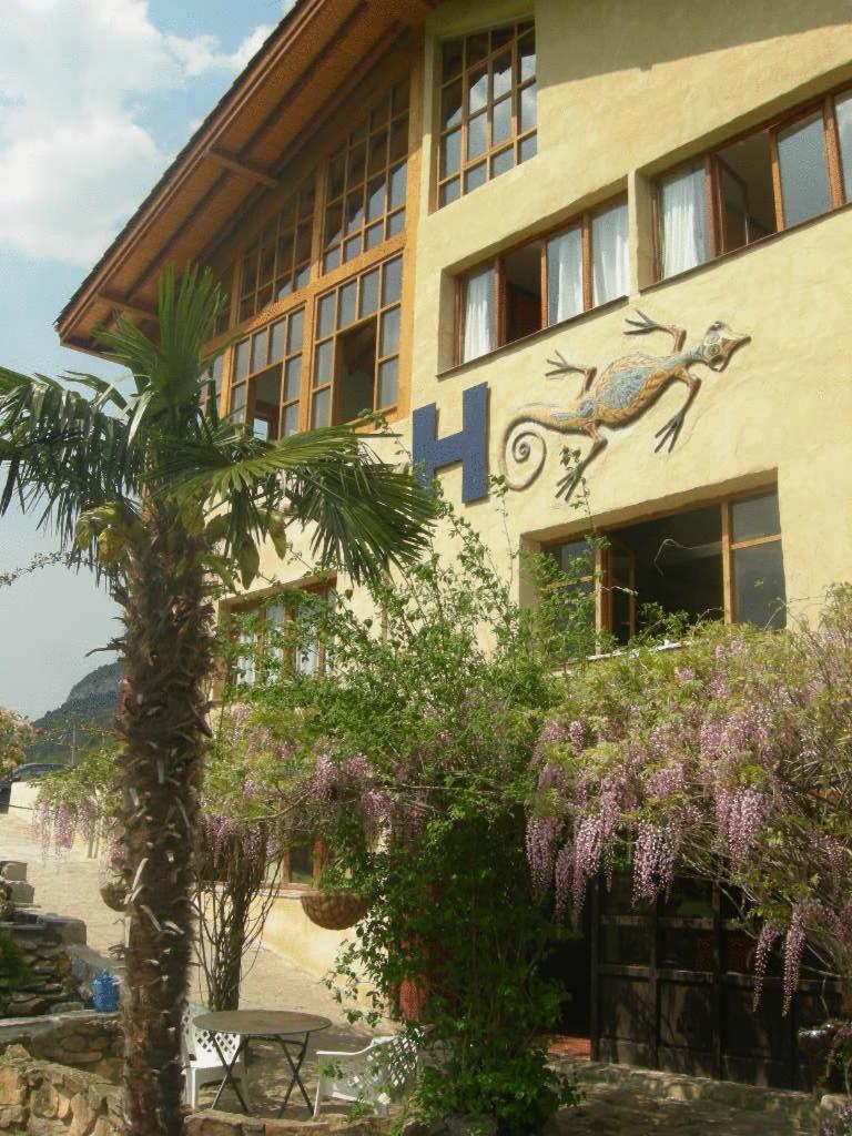 Hotel Torrecerredo アレナス・デ・カブラレス エクステリア 写真