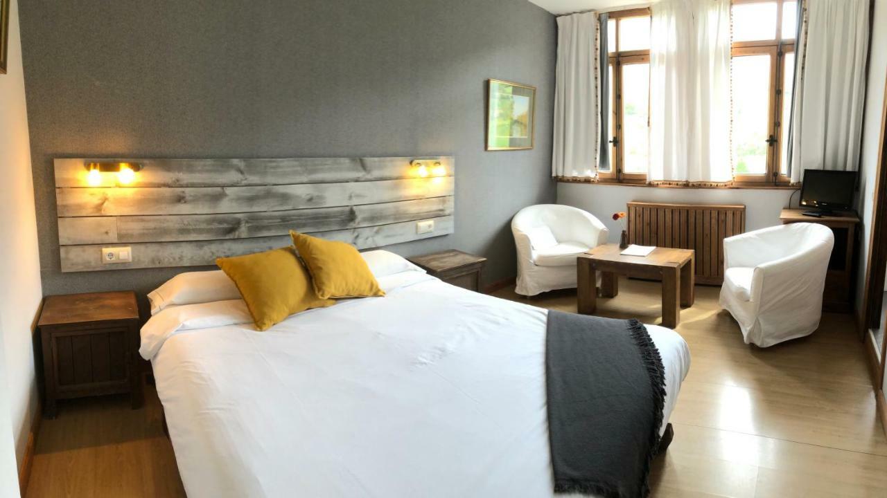 Hotel Torrecerredo アレナス・デ・カブラレス エクステリア 写真