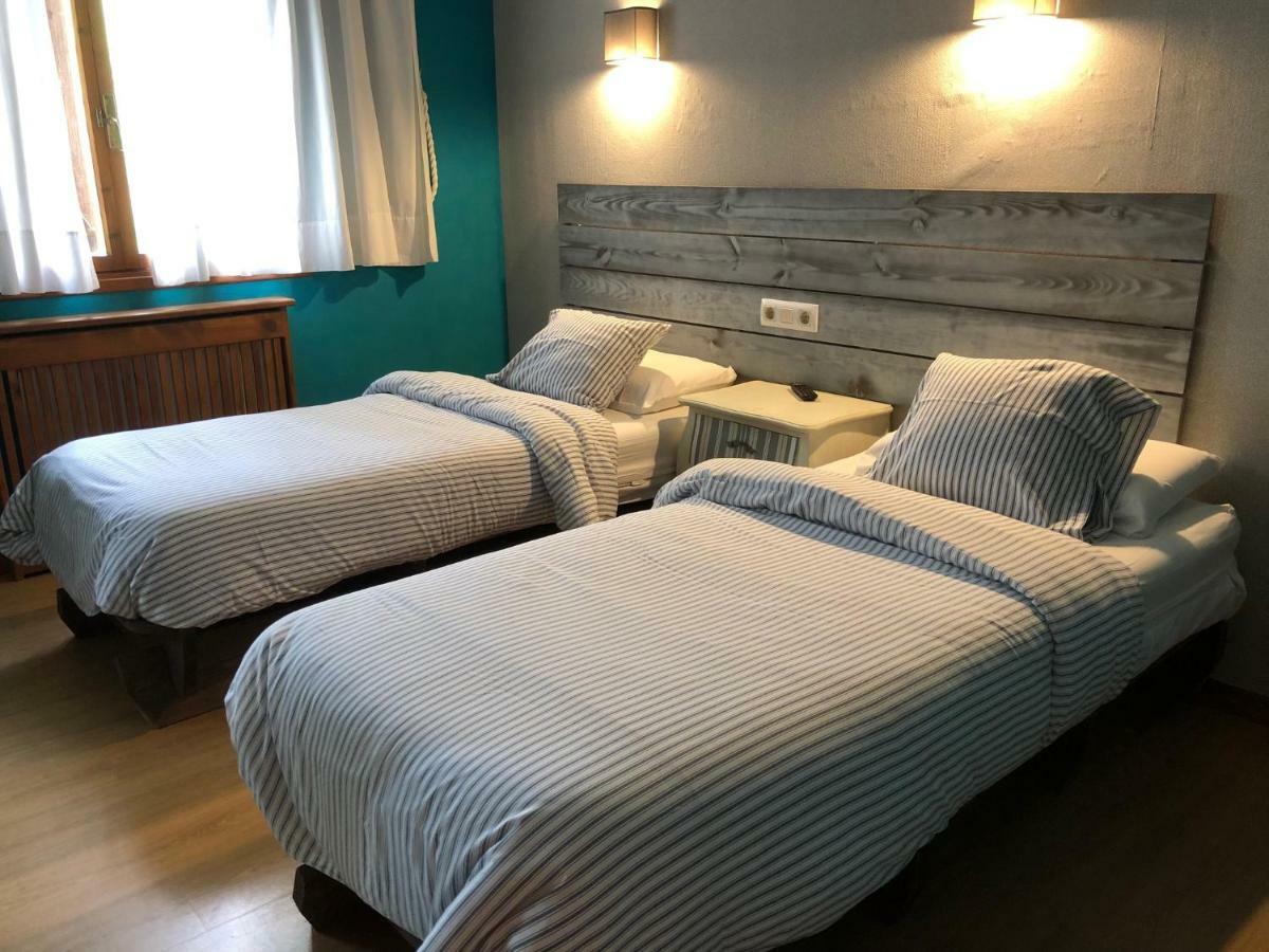 Hotel Torrecerredo アレナス・デ・カブラレス エクステリア 写真