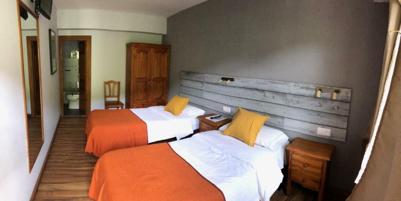 Hotel Torrecerredo アレナス・デ・カブラレス エクステリア 写真
